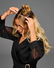 19" Wavy Invisible Extension by Hairdo