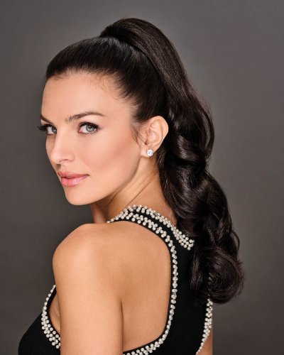 21" Soft Curls Claw Clip Pony by Hairdo